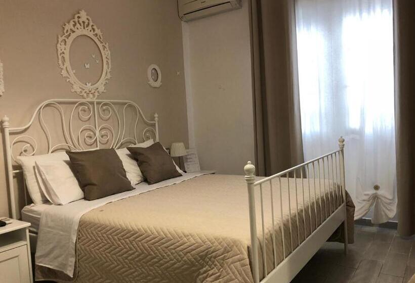 Номер Стандарт Трехместный, Golden Mile B&b
