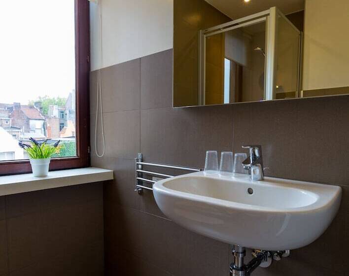 Номер Стандарт, Bla Bla