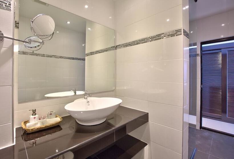 Quarto Deluxe Vista Mar, Crystal Bay Beach Resort