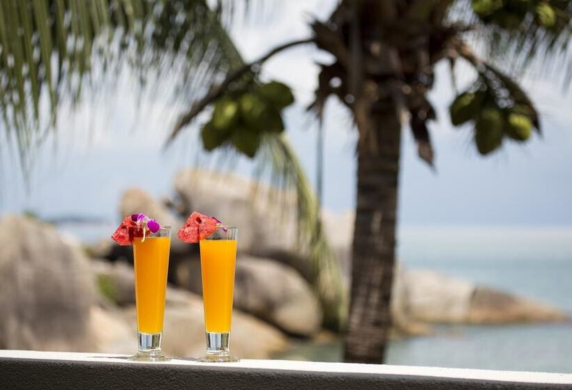 Quarto Deluxe Vista Mar, Crystal Bay Beach Resort