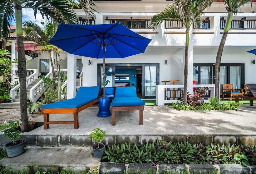 Quarto Deluxe Vista Mar, Crystal Bay Beach Resort