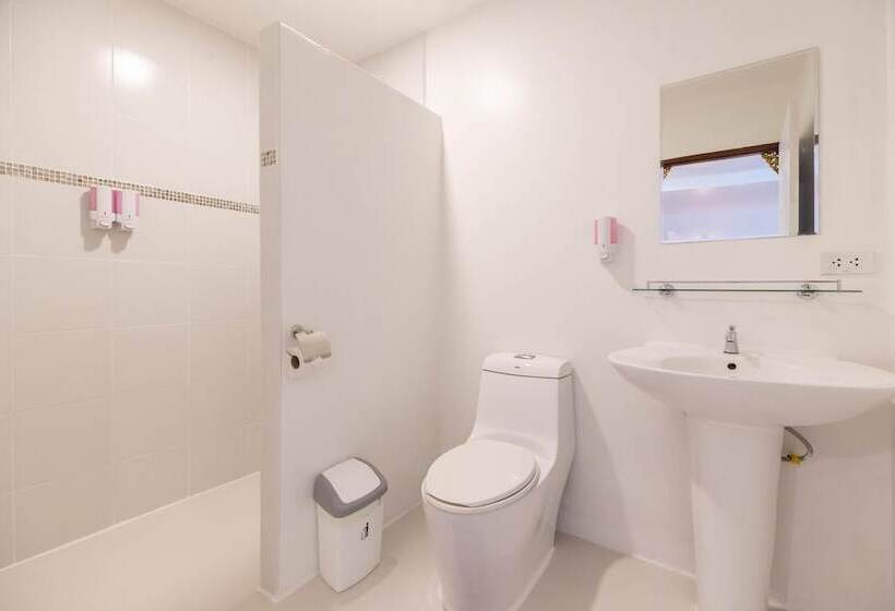 Quarto Triplo Estandar, Crystal Bay Beach Resort