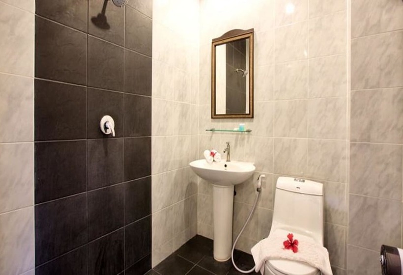 Quarto Triplo Estandar, Crystal Bay Beach Resort