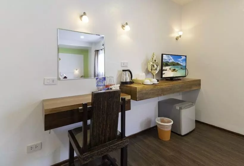スタンダードトリプルルーム, Crystal Bay Beach Resort