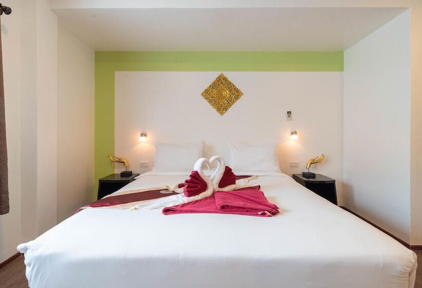 Quarto Triplo Estandar, Crystal Bay Beach Resort