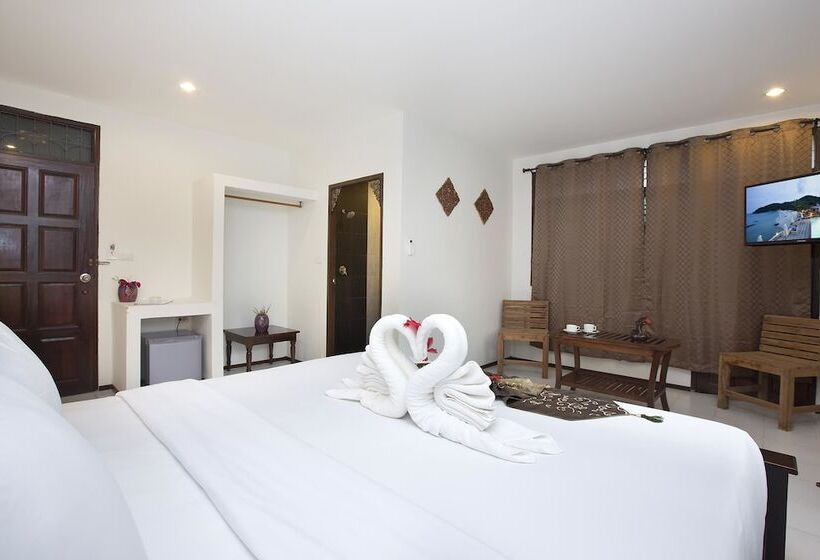 Quarto Triplo Estandar, Crystal Bay Beach Resort