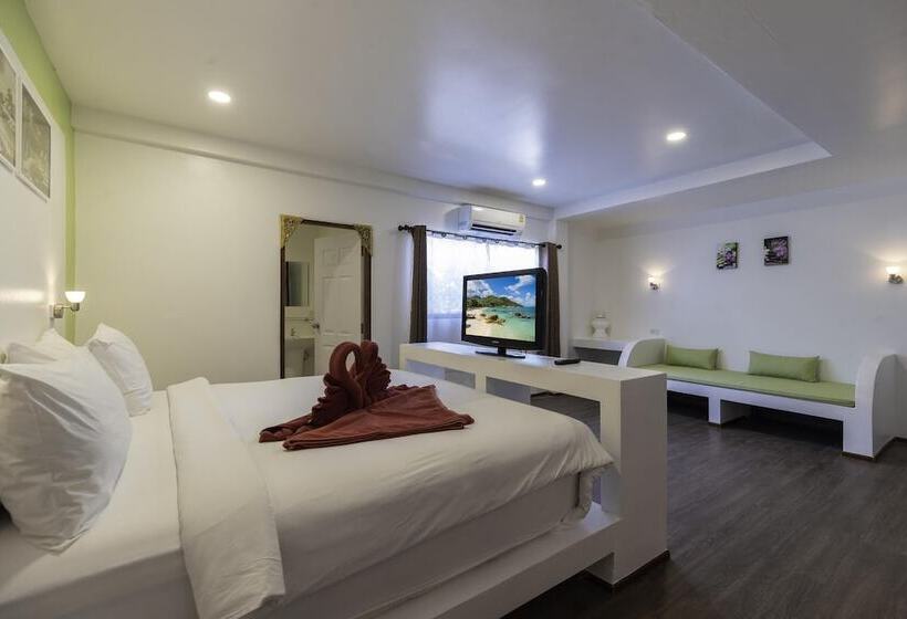 Quarto Triplo Estandar, Crystal Bay Beach Resort