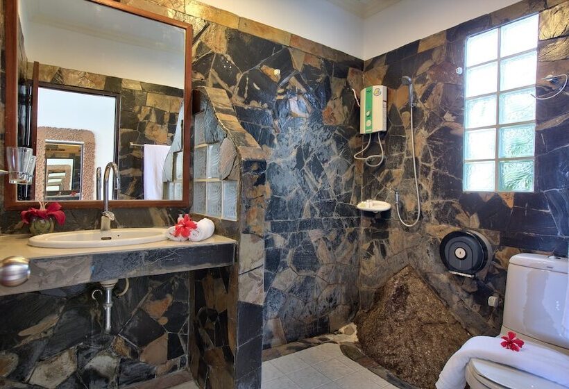 Quarto Deluxe Vista Mar, Crystal Bay Beach Resort