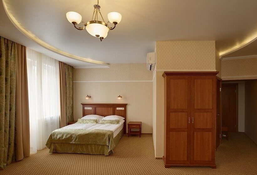 سوییت جونیور, Degas