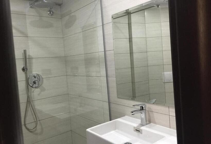 バルコニー付きスタンダードルーム, Dodona