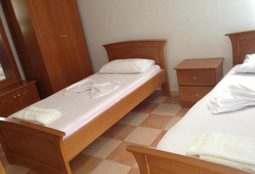 バルコニー付きスタンダードルーム, Dodona