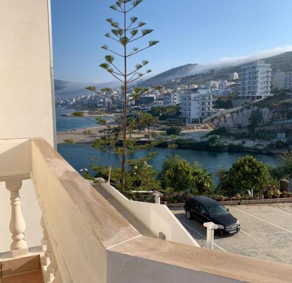 ファミリールーム, Dodona