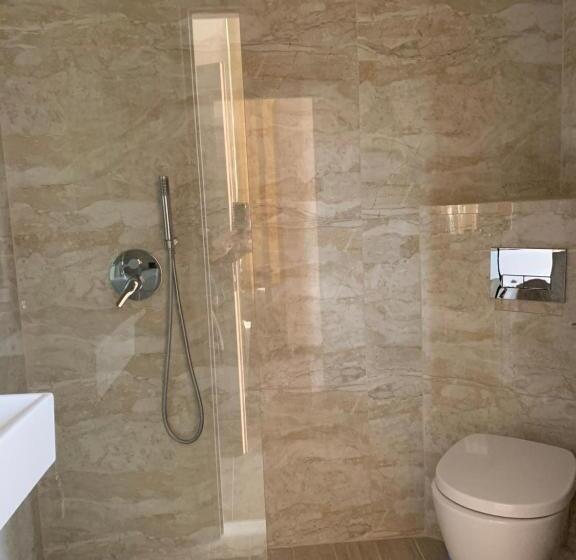 オーシャンビュースタンダードルーム, Dodona