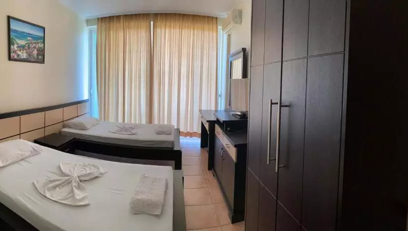 اتاق استاندارد, Dodona