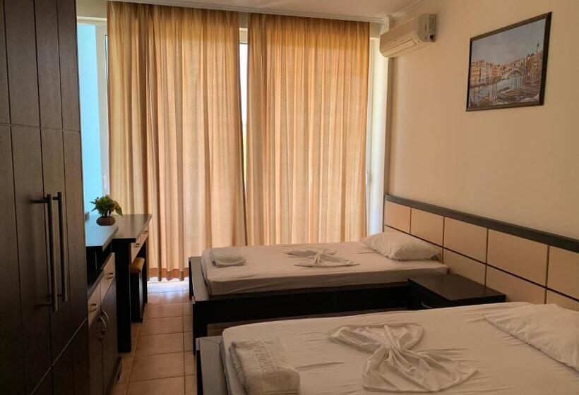 スタンダードルーム, Dodona