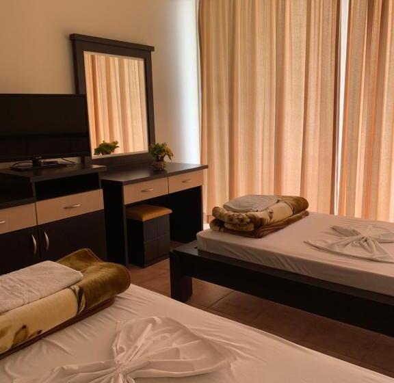 スタンダードルーム, Dodona