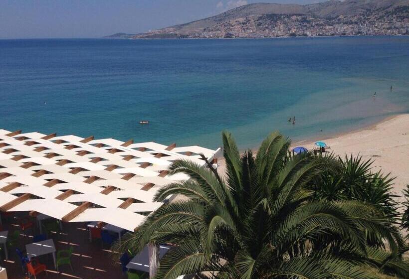 オーシャンビュースタンダードルームバルコニー付き, Dodona