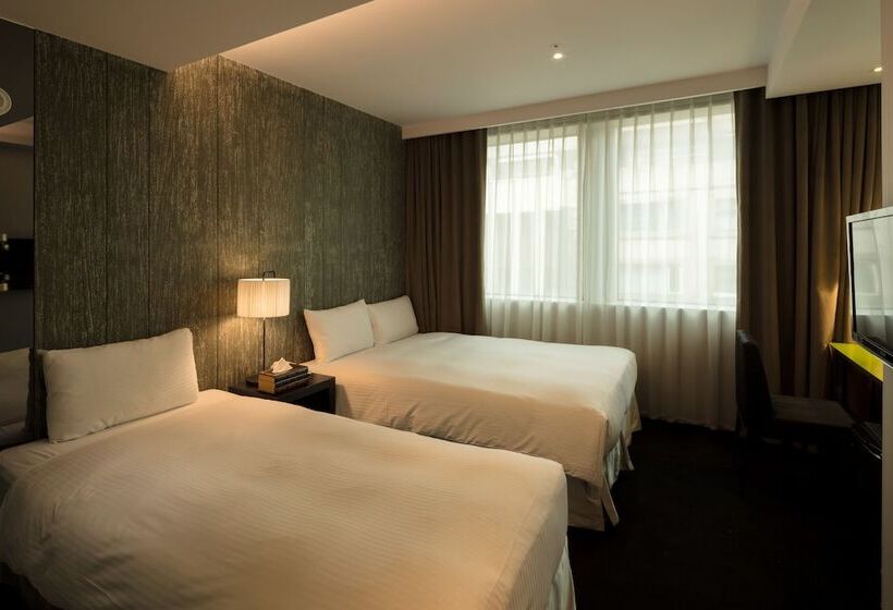 اتاق لوکس سه تخته, Finders Hotel Fu Qian