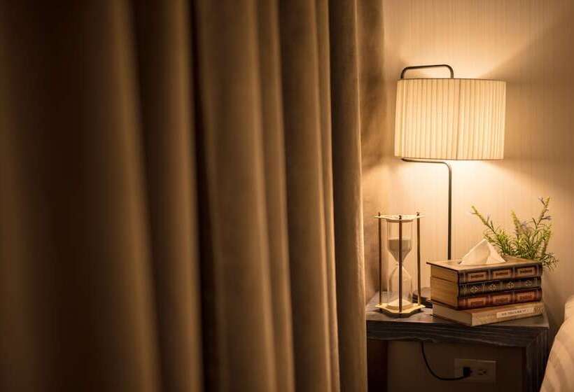 اتاق اجرایی, Finders Hotel Fu Qian