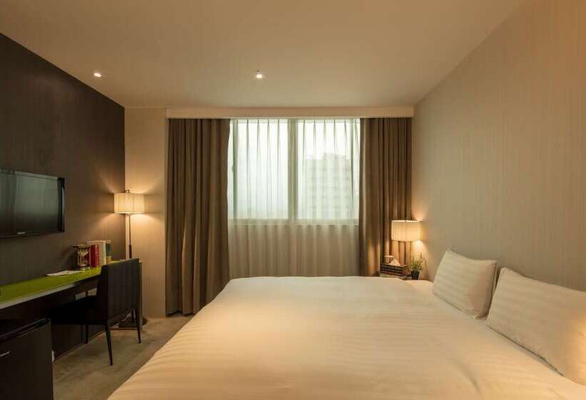 اتاق اجرایی, Finders Hotel Fu Qian