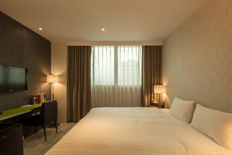 اتاق اجرایی, Finders Hotel Fu Qian