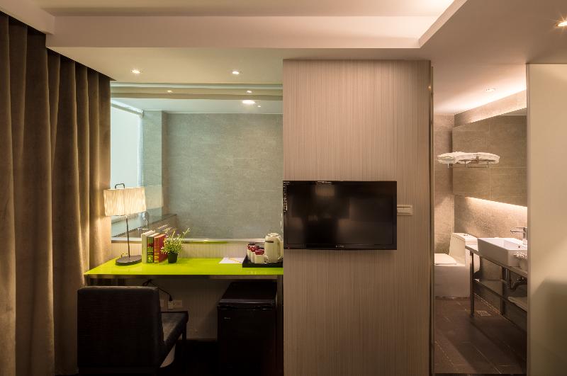 اتاق لوکس سه تخته, Finders Hotel Fu Qian