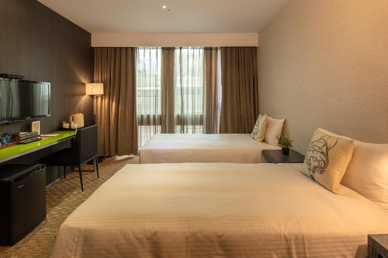 اتاق اجرایی, Finders Hotel Fu Qian