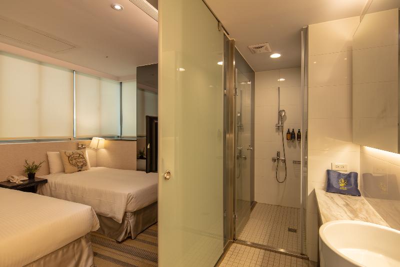 اتاق اجرایی, Finders Hotel Fu Qian