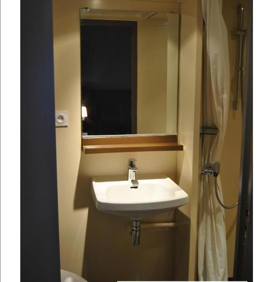 اتاق راحتی, Hôtel Cap Vert En Aveyron