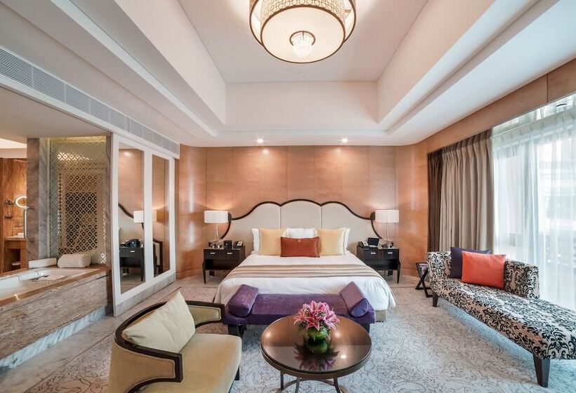 Номер Клуб, Itc Grand Chola, A Luxury Collection Hotel, Chennai