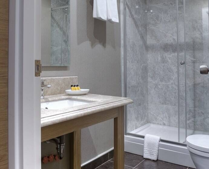 غرفة قياسية فردية, Rodosto