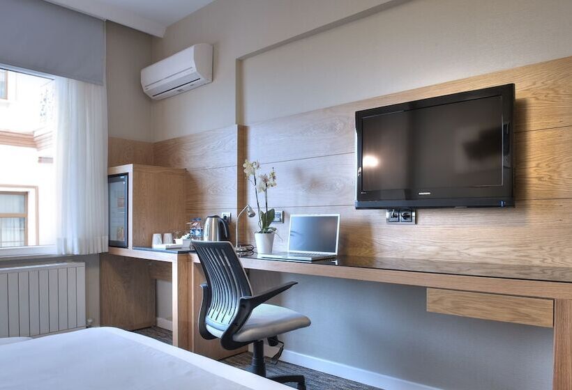 غرفة قياسية فردية, Rodosto