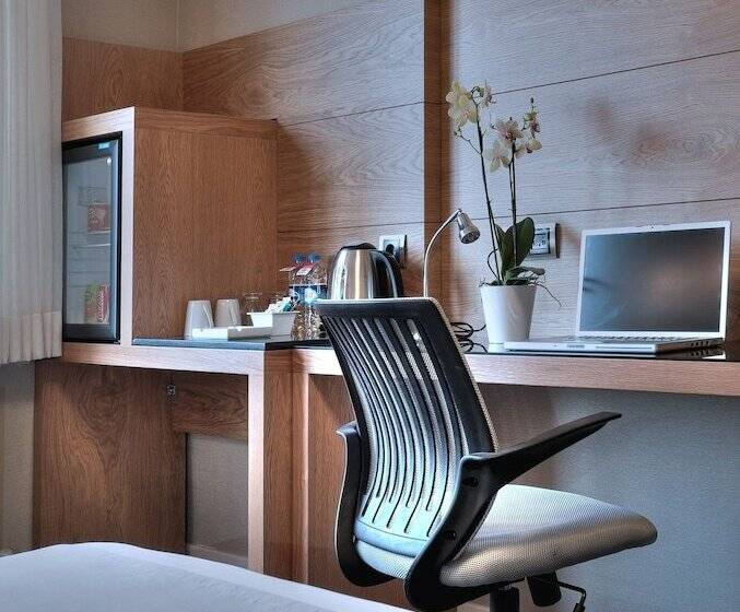 غرفة قياسية فردية, Rodosto