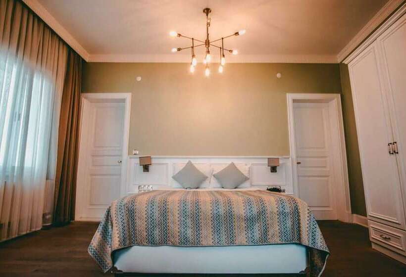 غرفة ديلوكس, Rodosto