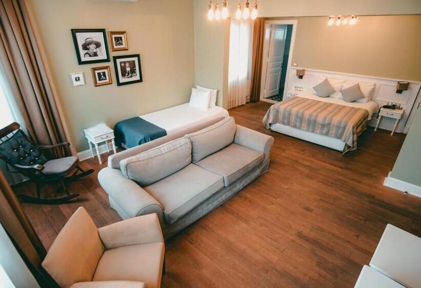 غرفة ديلوكس عائلية, Rodosto