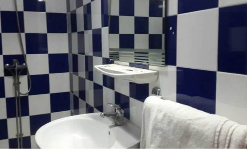 اتاق استاندارد, Roza