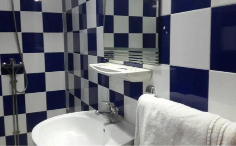 اتاق استاندارد یک نفره, Roza