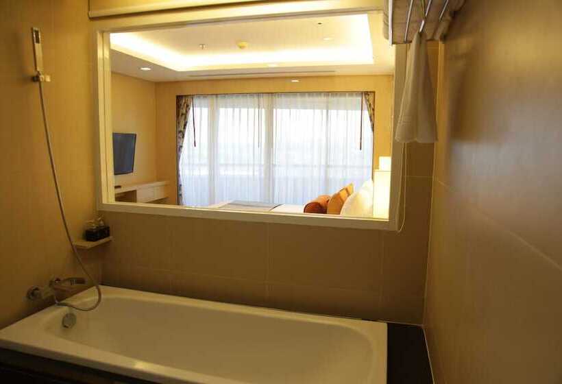 סוויטה אקזקיוטיב, Rua Rasada Hotel   The Ideal Venue For Meetings & Events