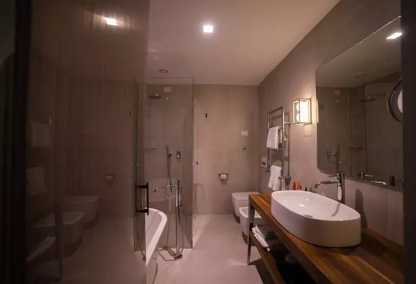 デラックスジュニアスイート, Splendido Bay Luxury Spa Resort