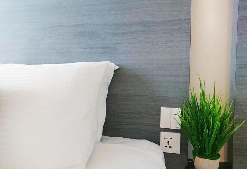 חדר סופריור, The Leverage Business Hotel Mergong