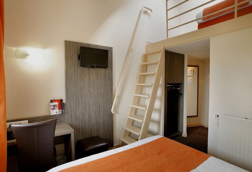 Трехместный Номер Комфорт, The Originals City, Hôtel L  Acropole, Saintetienne Sud