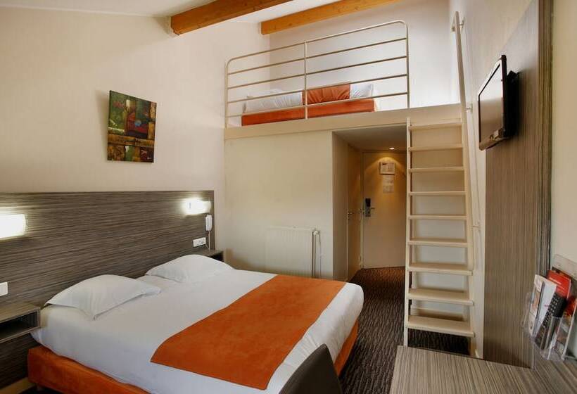 Трехместный Номер Комфорт, The Originals City, Hôtel L  Acropole, Saintetienne Sud