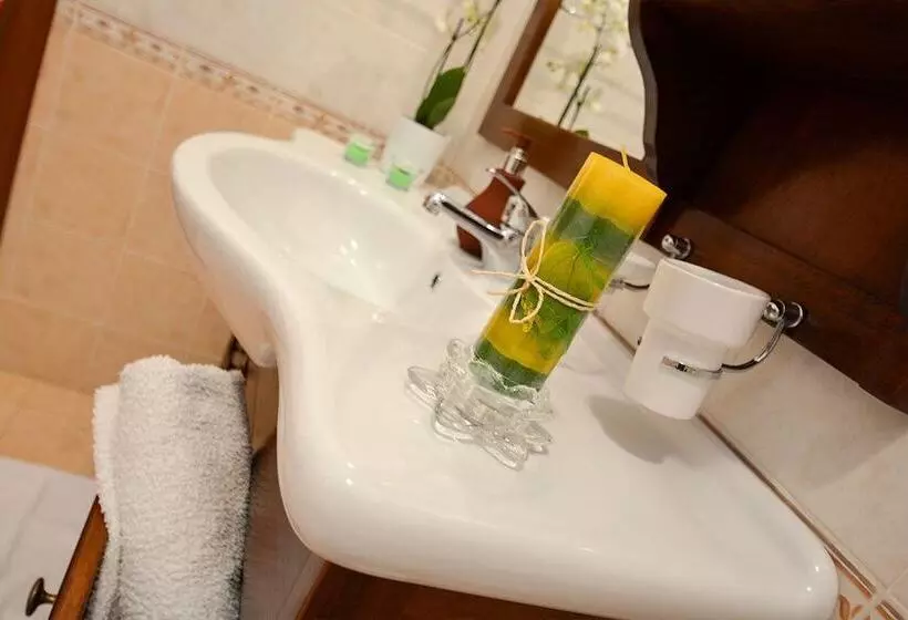 Habitació Quàdruple Estàndard, Olimpo B&b