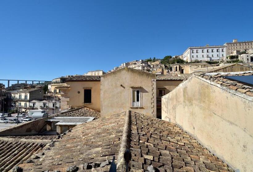 家庭间, Modica Old Town Rooms  Self Checkin