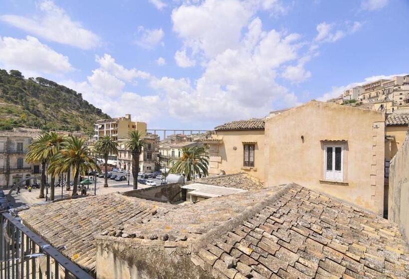 家庭间, Modica Old Town Rooms  Self Checkin