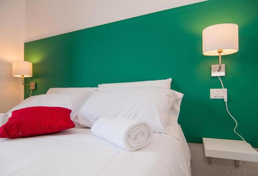 经济房, Modica Old Town Rooms  Self Checkin