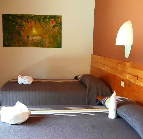 חדר סטנדרט שתי מיטות זוגיות, Axkan Arte