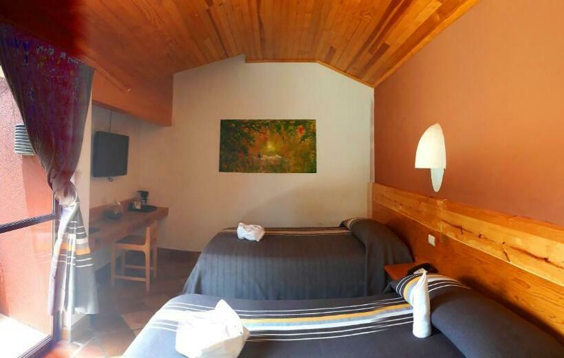 חדר סטנדרט שתי מיטות זוגיות, Axkan Arte