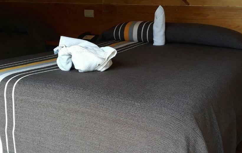 חדר סטנדרט שתי מיטות זוגיות, Axkan Arte