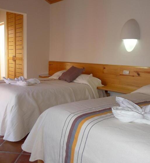 חדר סטנדרט שתי מיטות זוגיות, Axkan Arte